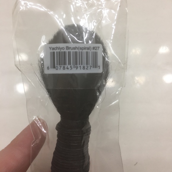 NARS yachiyo spiral brush #27 - Picture 2 of 2